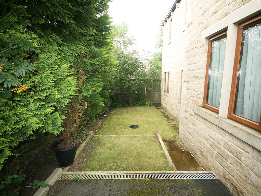 3 bedroom detached house To Let in Kelbrook - IMG_5546.jpg